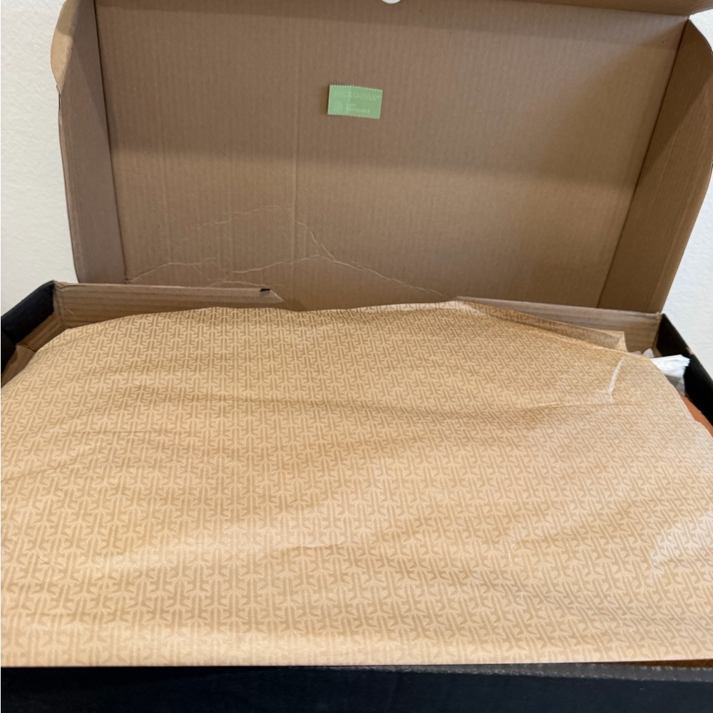 Frye Women's Banana Montana Leather Boots NIB size 9M. - Picture 6 of 12